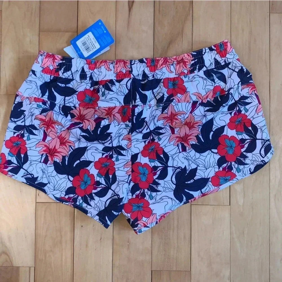 Columbia Women's Bogata Bay Omni-Shade Stretch 3” Inseam Shorts XL Floral - Picture 5 of 11